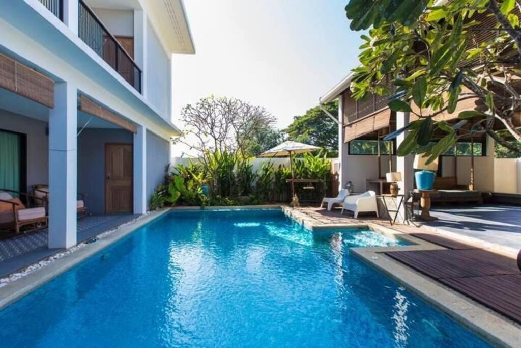 Chiangmai清迈 Cozy Pool Villa 8Rooms Chiang Mai Exterior photo